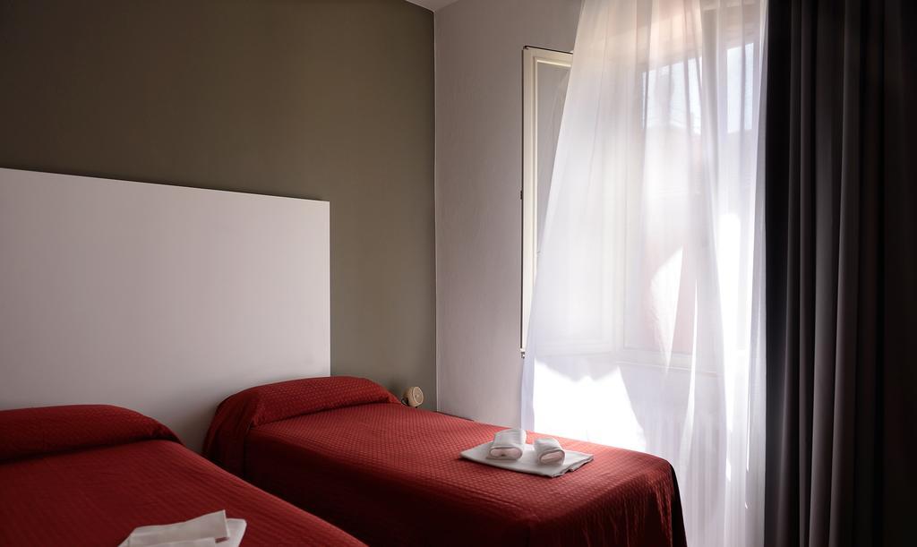 Hotel Piccola Firenze Firenzuola Habitación foto